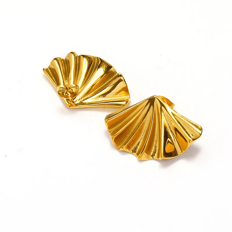 As Pretty Golden Wing Earrings