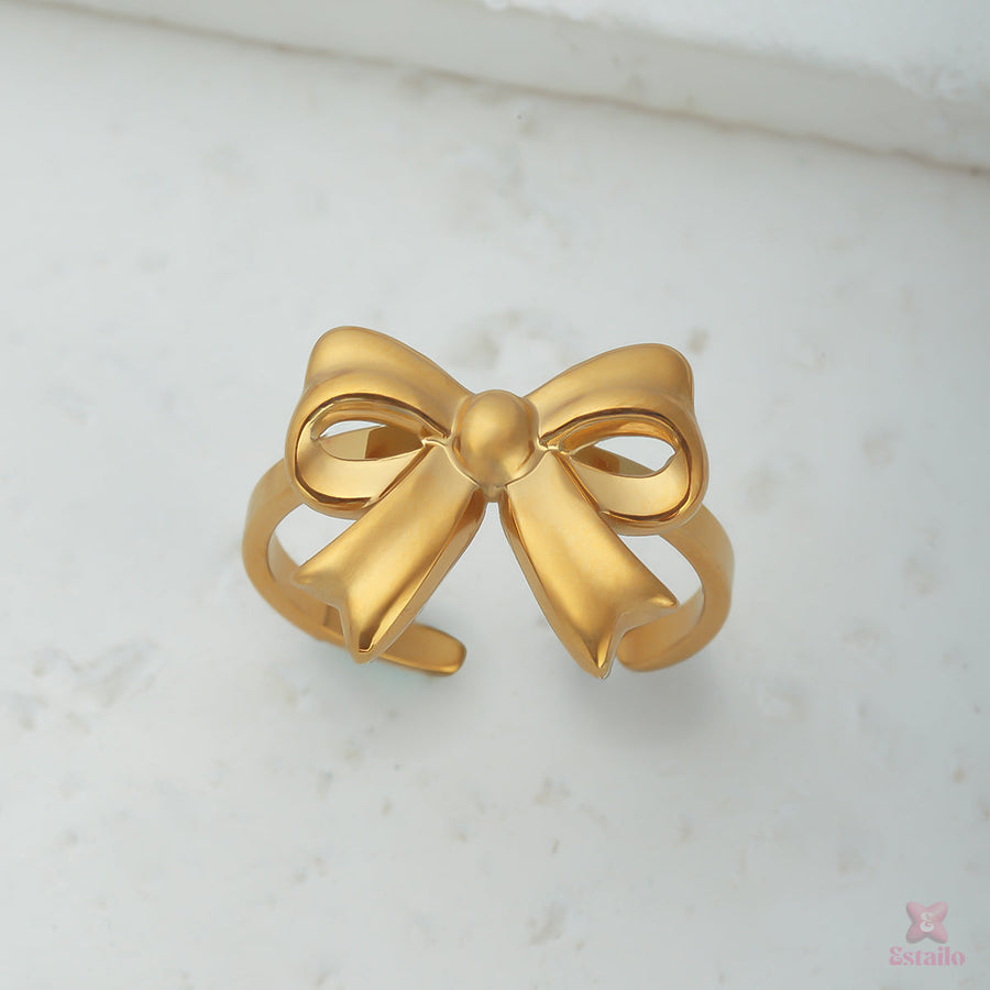 Sassy Knot Spark Ring