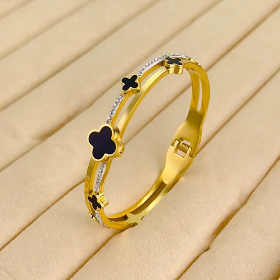 Midnight Clove Beauty Bracelet