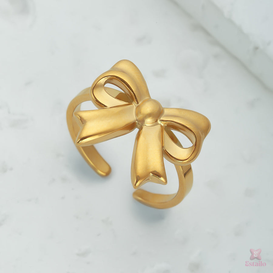 Sassy Knot Spark Ring
