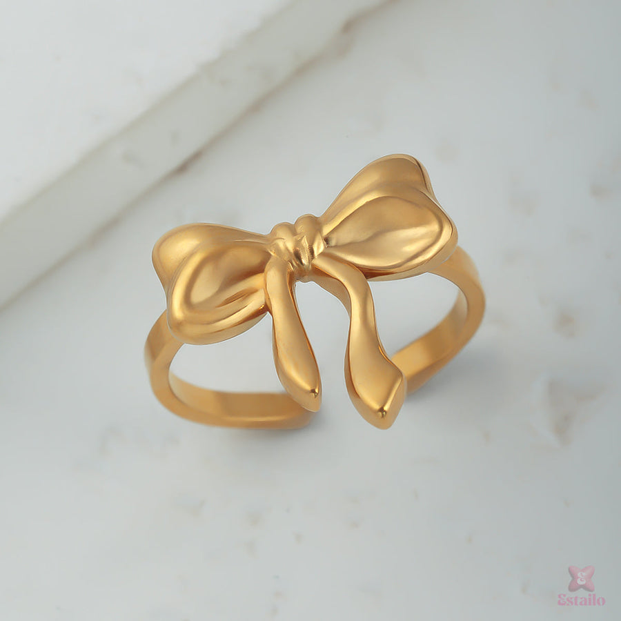 Glow Knot Luxe Ring