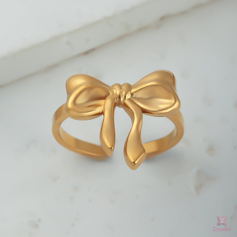 Glow Knot Luxe Ring