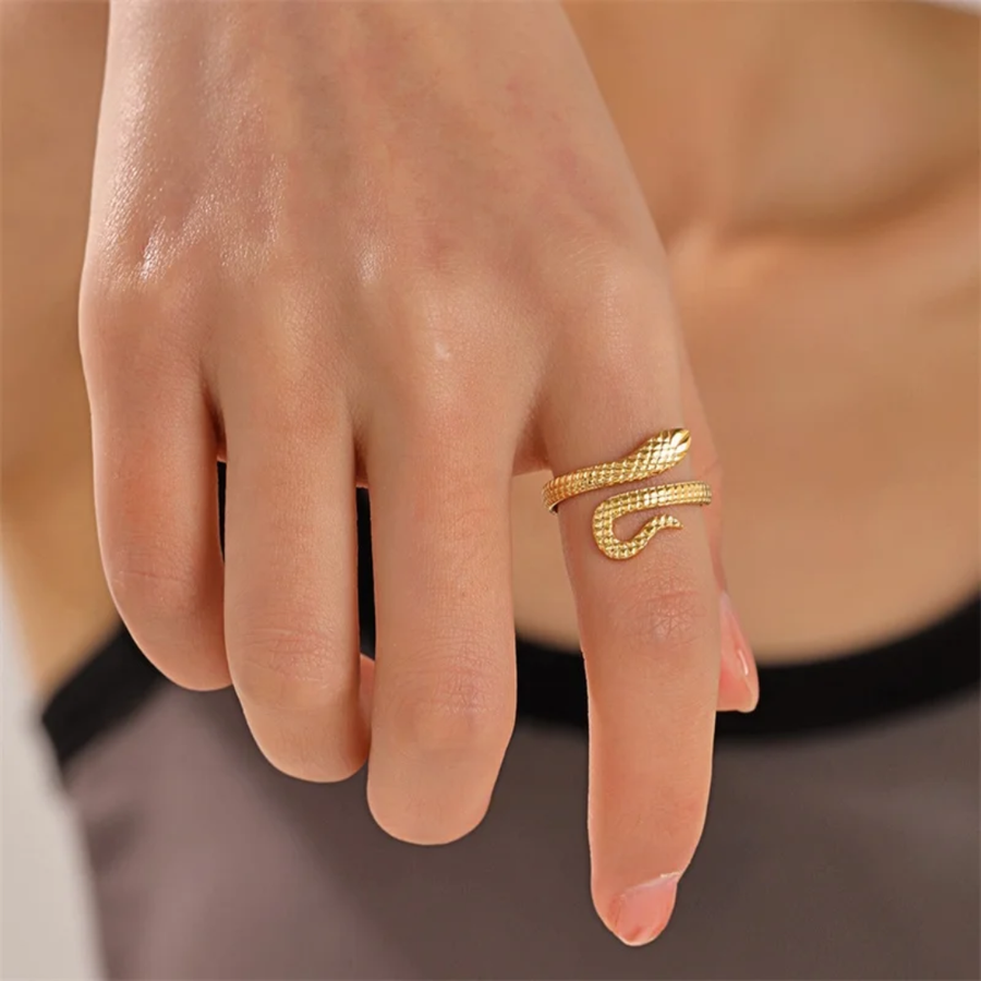 Snake Muse Ring