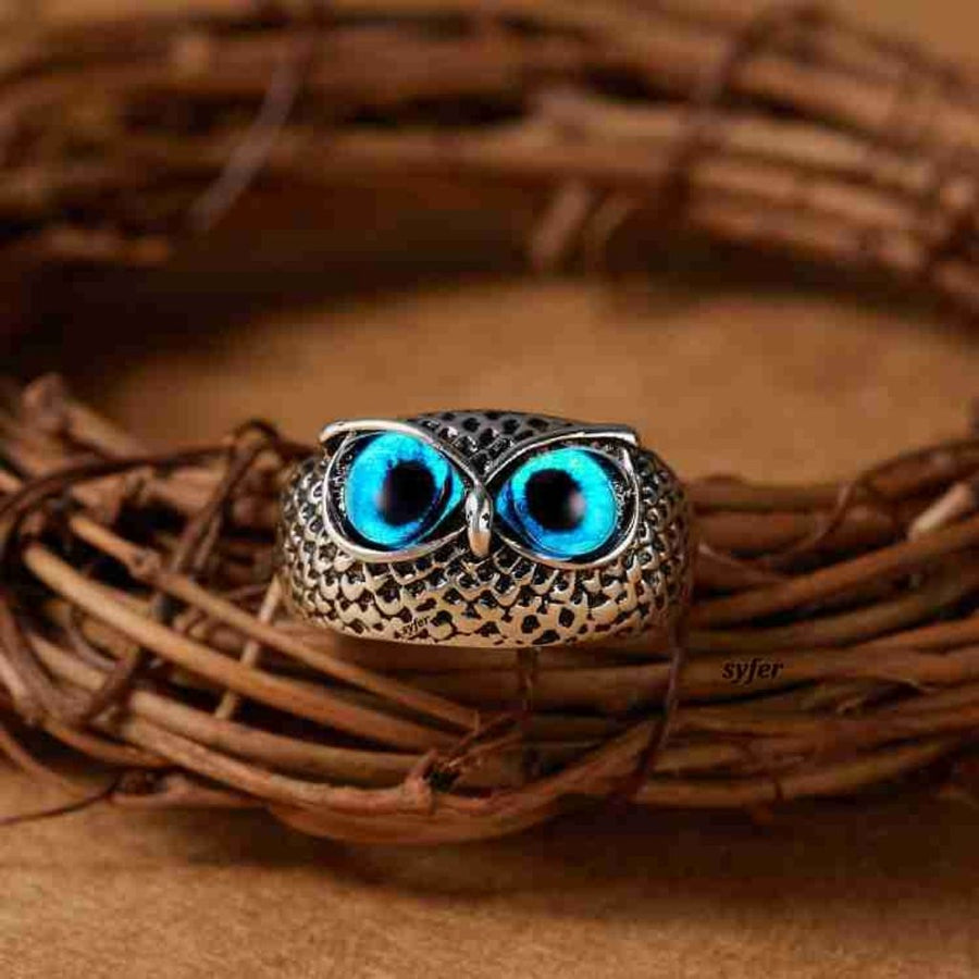 Blue-Eyed Owl Rings