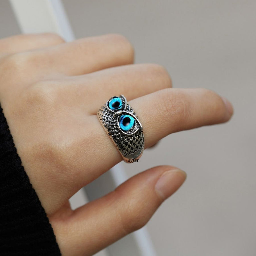 Blue-Eyed Owl Rings
