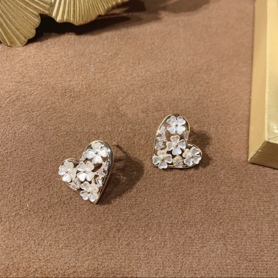 Heart Petal Stud Earrings