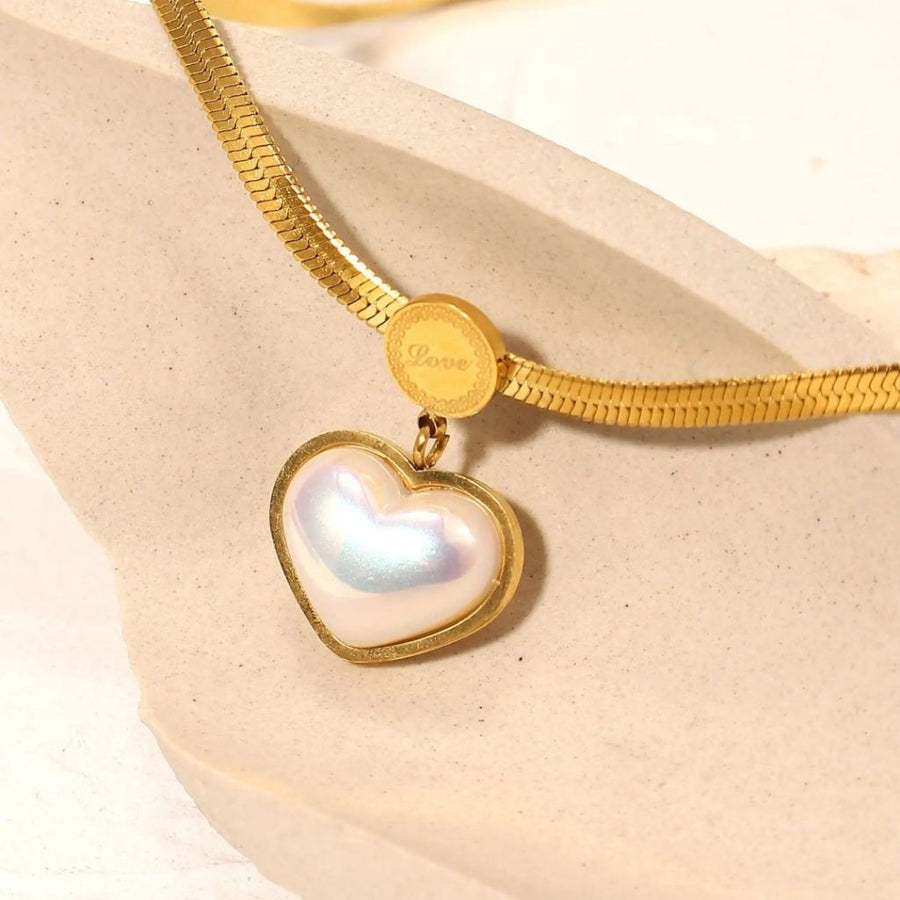 Pearl Me Pretty Necklace
