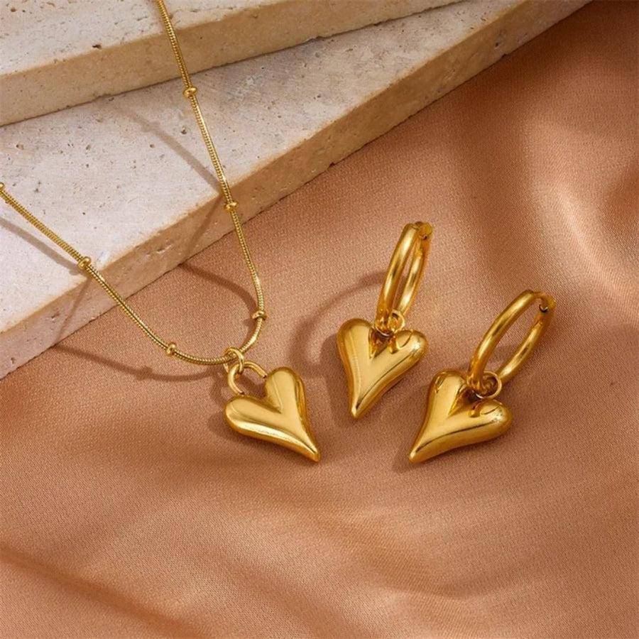 Heartfelt Elegance neckpiece set