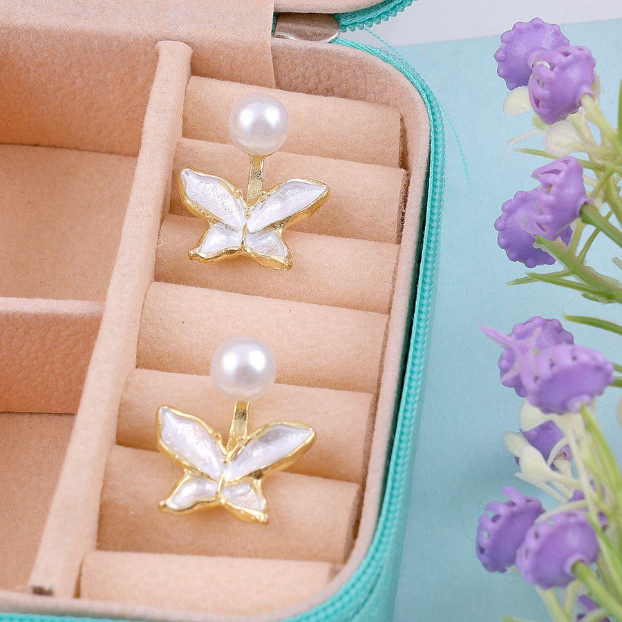 A Pearl Of Wisdom Earrings