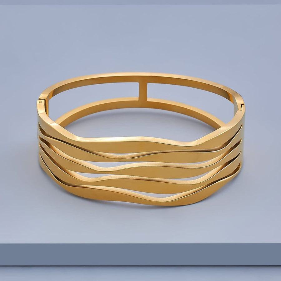 Ribbed gold cuff bracelet