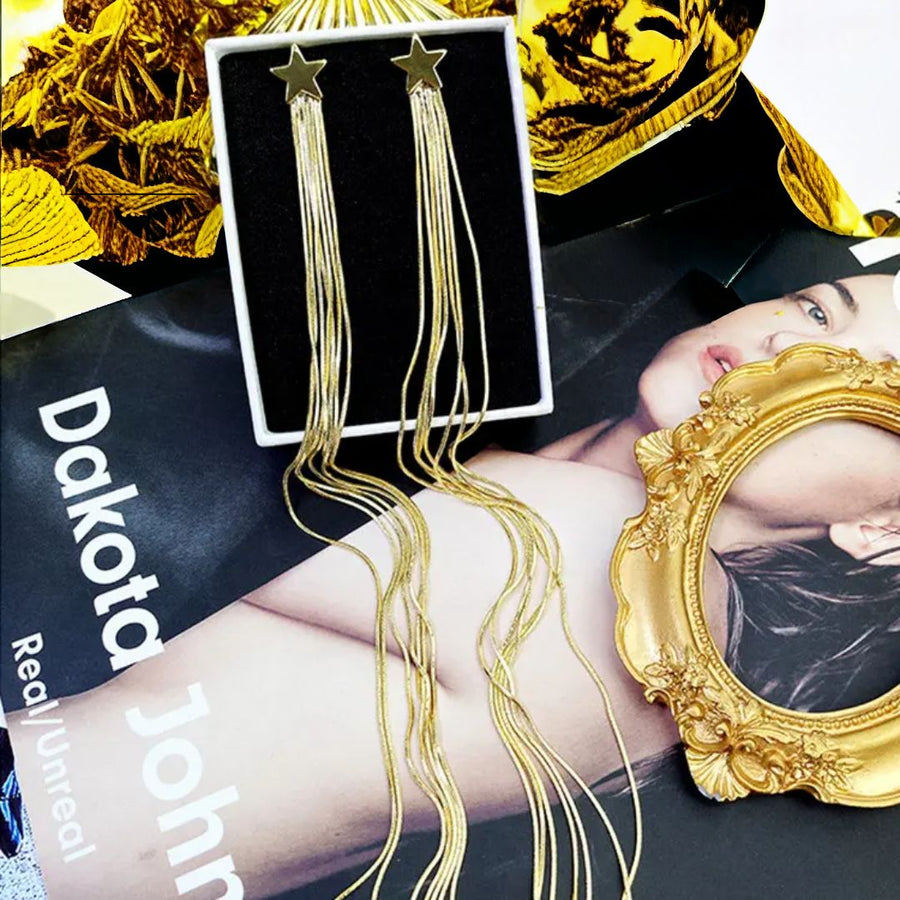 Shimmering Chain Dangles Earring