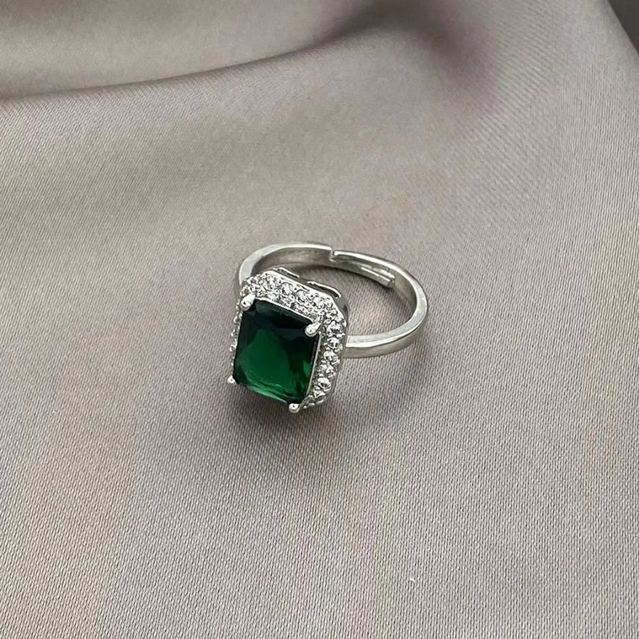 Emerald Radiance Ring