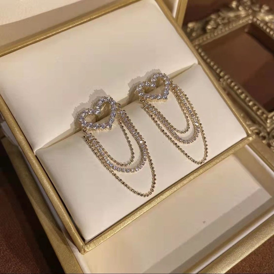 Dangling Heart Earrings