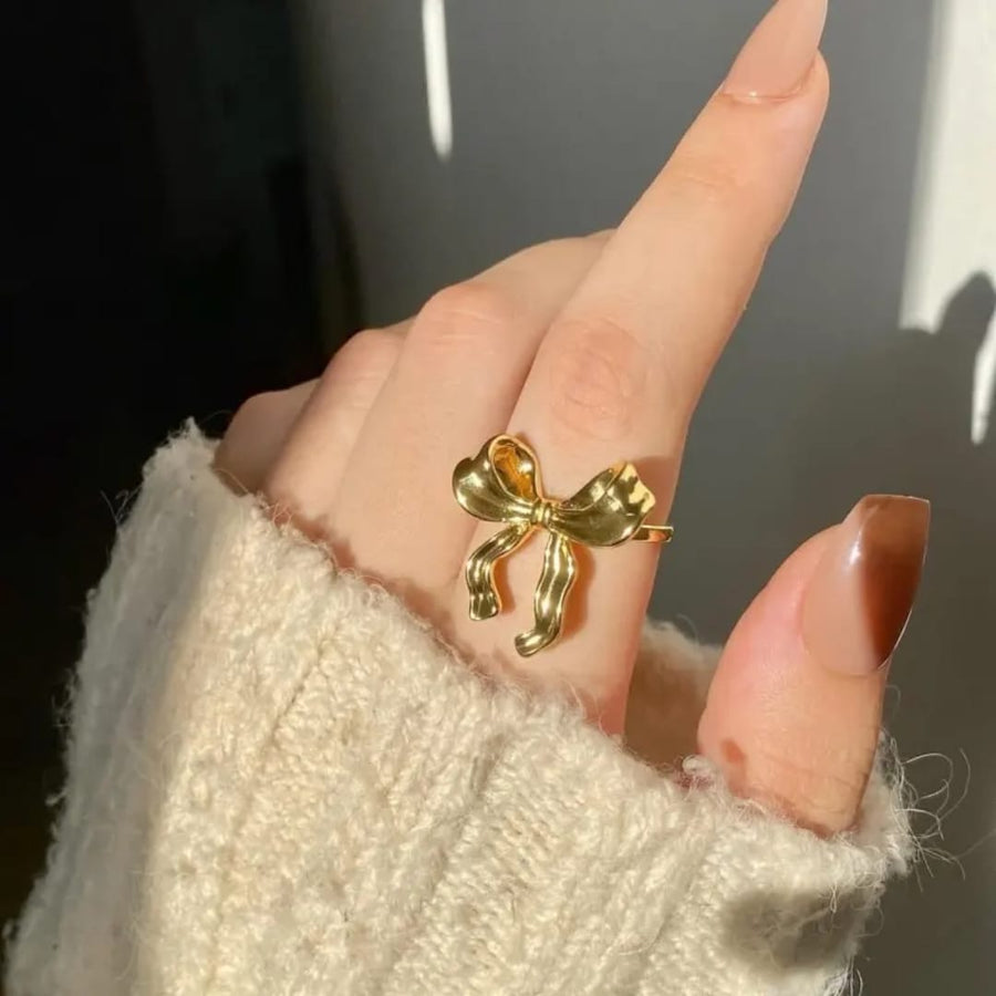 Eternal Bow Ring